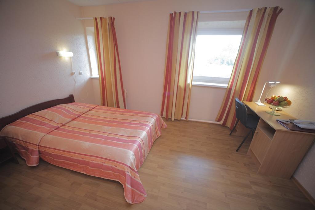 Rehe Hotel Tartu Rom bilde